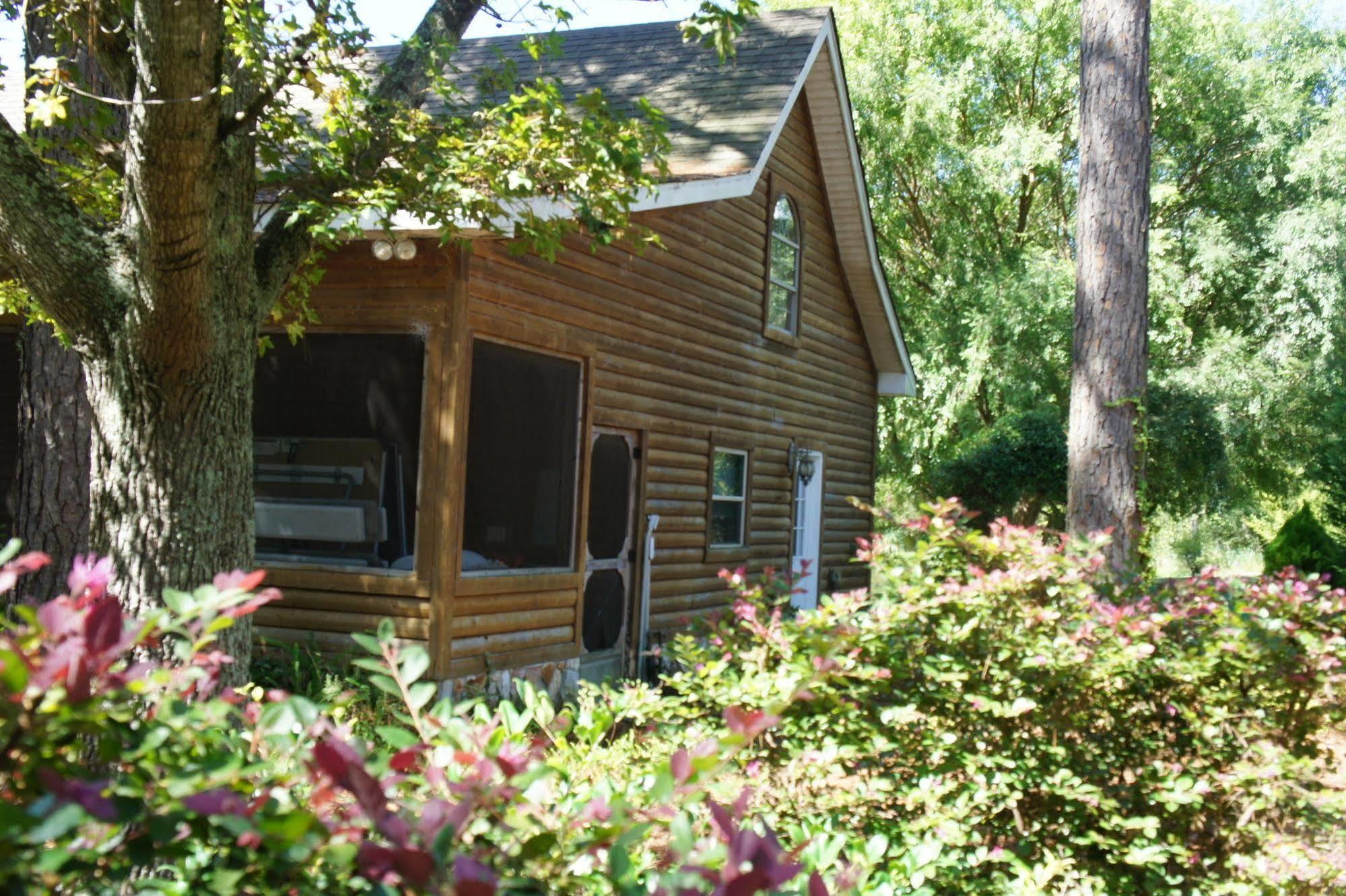 Shalom House Bed And Breakfast Tifton Exteriör bild